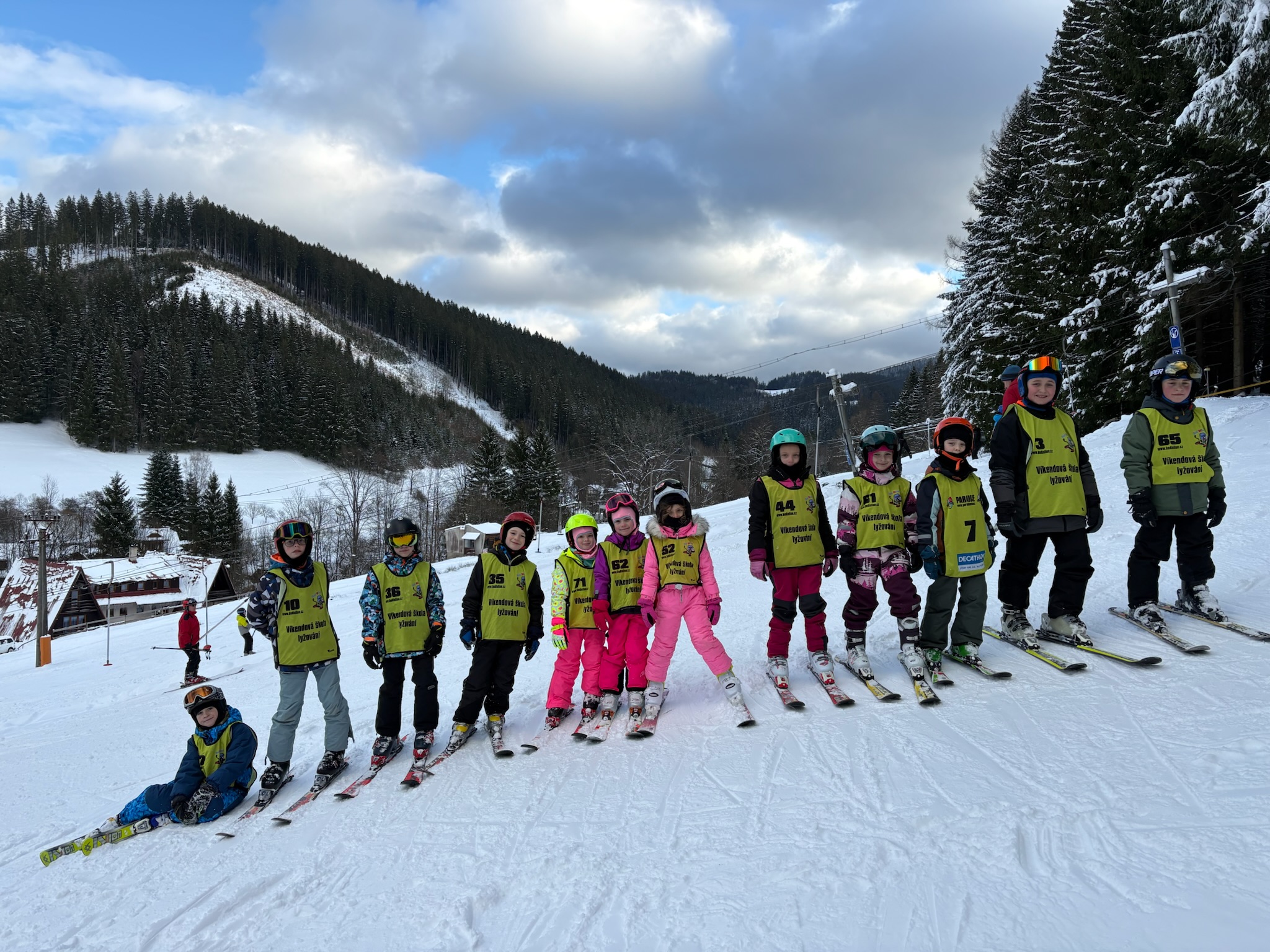 Víkendová škola lyžování a snowboardingu odstartovala: 11. sezona výuky v Beskydech